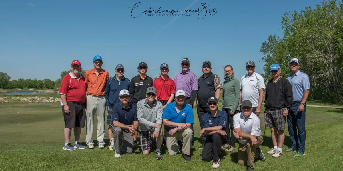 Manitoba Deaf Sports participants at a golf event
