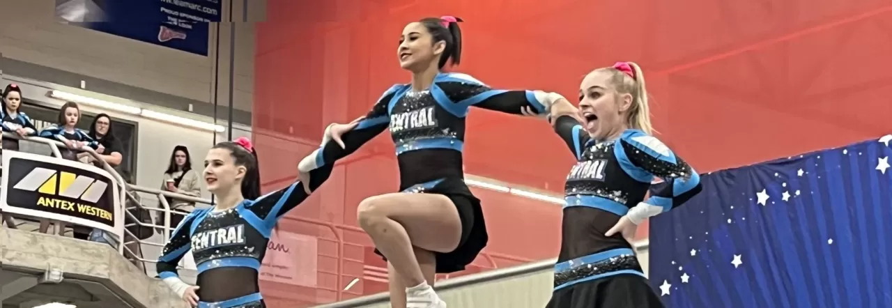 Cheer Manitoba athletes performing team stunts