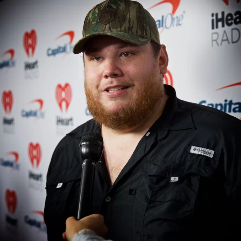 South on Ya by Luke Combs artwork